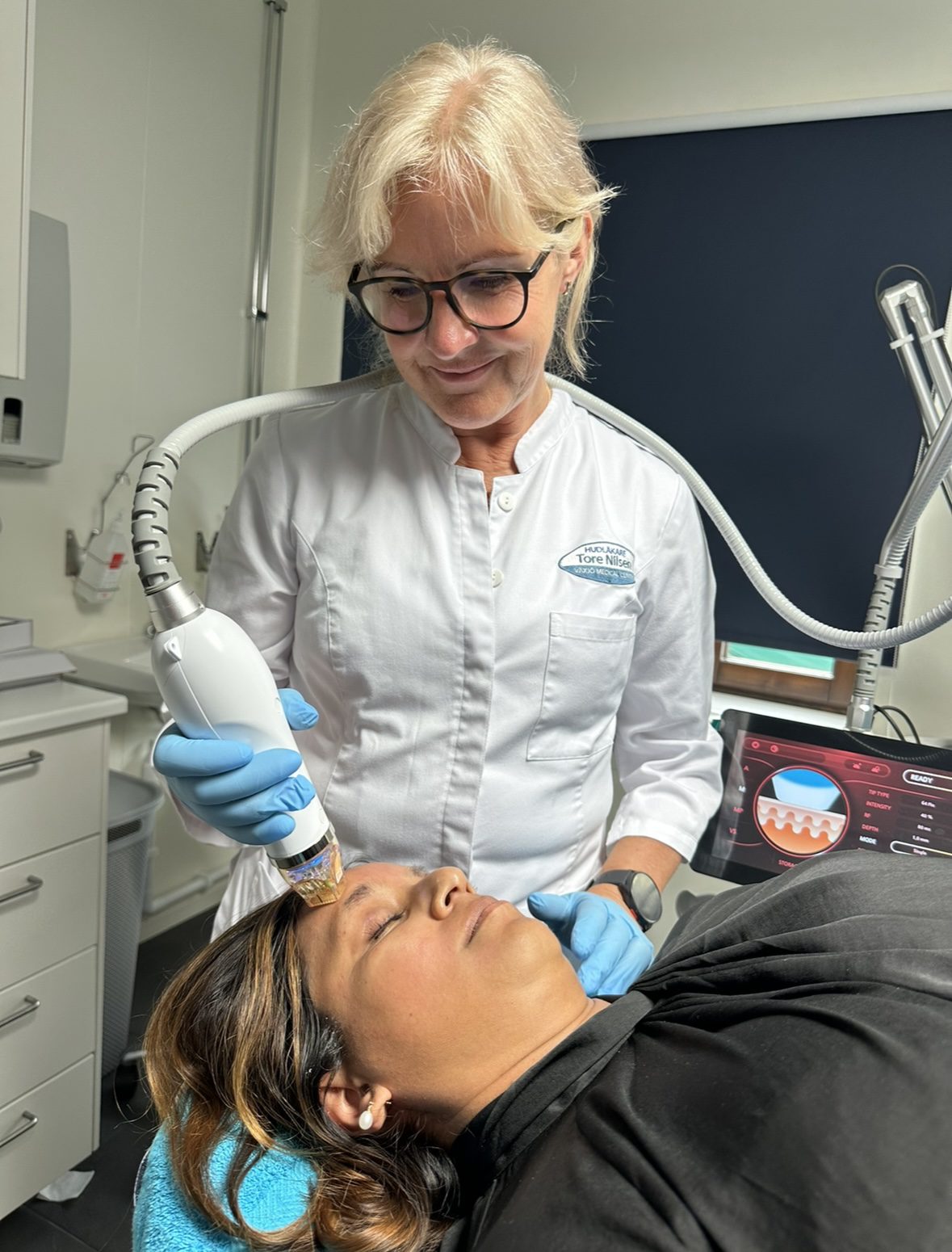 Secret RF microneedling Dr Tore